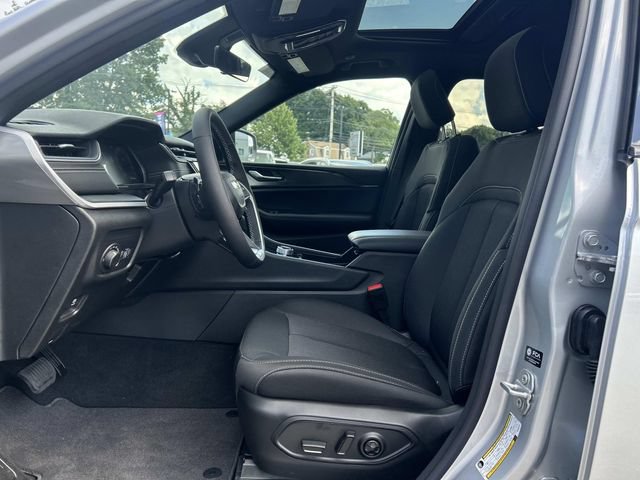 New 2026 Jeep Grand Cherokee Laredo X AWD/4WD image 7