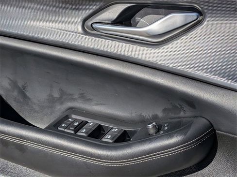 Used 2024 Jeep Grand Cherokee L Altitude image 15