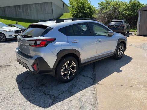 Used 2024 Subaru Crosstrek 2.0i Premium AWD/4WD image 5