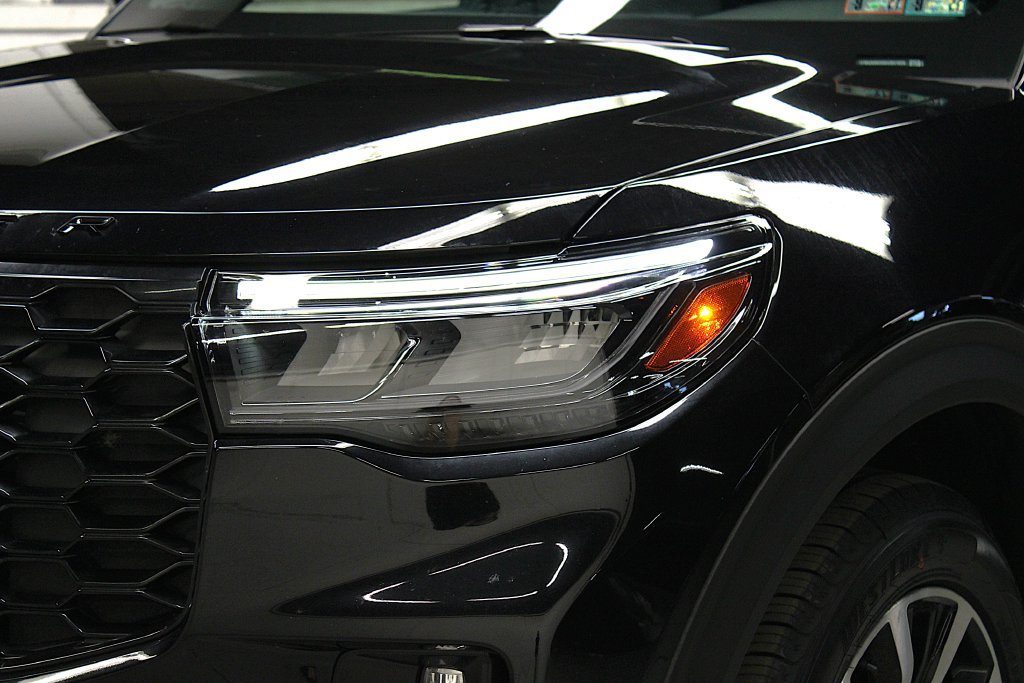 Used 2025 Ford Explorer ST-Line AWD/4WD image 41