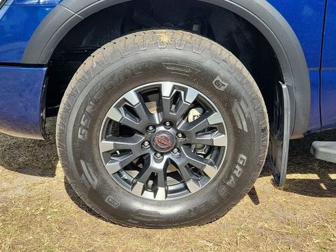 Used 2024 Nissan Titan PRO-4X w/ Pro-4x Convenience Package AWD/4WD image 5