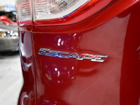 Used 2014 Ford Escape Titanium FWD image 6