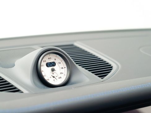 New 2026 Porsche Macan S image 28