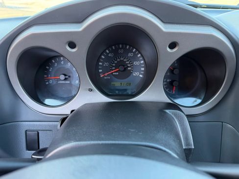 Used 2002 Nissan Frontier SE AWD/4WD image 12