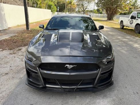 Used 2020 Ford Mustang Coupe image 4