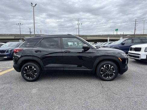 Used 2023 Chevrolet TrailBlazer LT w/ Convenience Package image 8