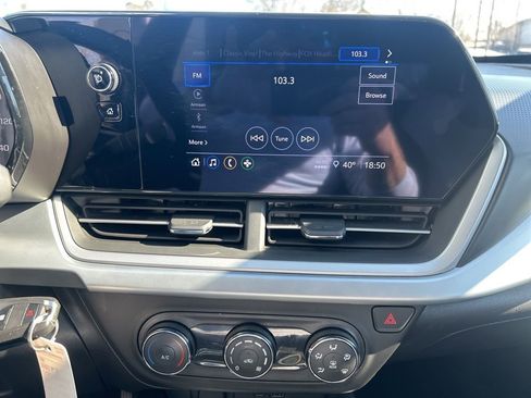 Used 2024 Chevrolet Trax LS image 12