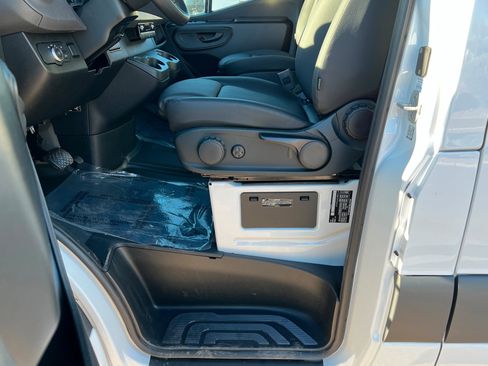 New 2026 Mercedes-Benz Sprinter 2500 image 13
