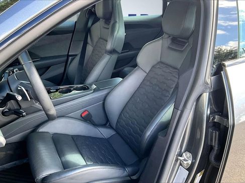 Used 2022 Audi e-tron GT Premium Plus w/ Performance Package image 21