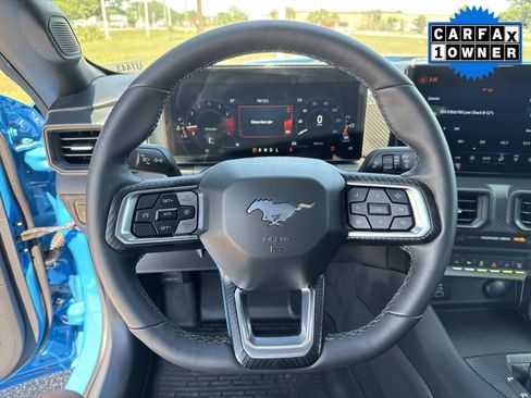 Used 2026 Ford Mustang Coupe RWD image 25