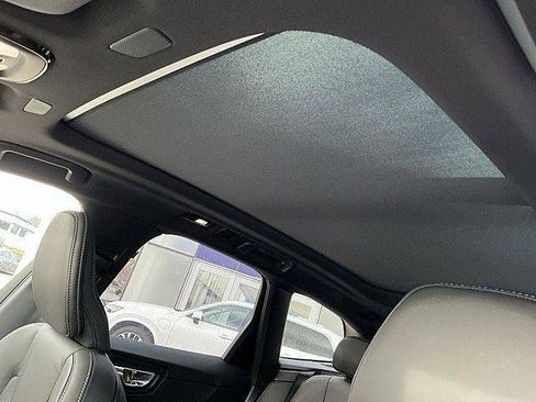 New 2026 Volvo XC60 T8 Ultra w/ Climate Package AWD/4WD image 16