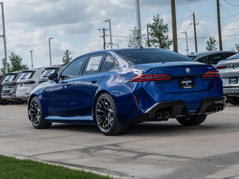 New 2026 BMW M5 AWD/4WD image 5