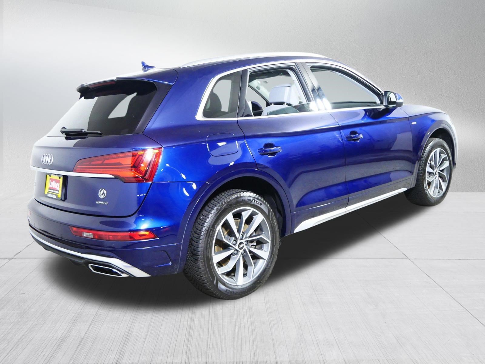 Used 2022 Audi Q5 2.0T Premium Plus w/ Premium Plus Package AWD/4WD image 7