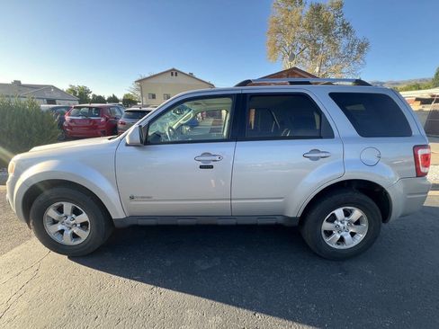 Used 2009 Ford Escape 4WD Hybrid image 2