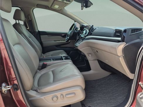 Certified 2021 Honda Odyssey Touring image 19