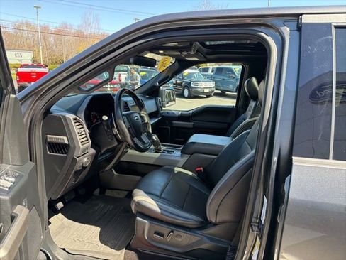 Used 2018 Ford F150 Raptor w/ Equipment Group 802A Luxury AWD/4WD image 12