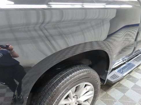 Used 2020 Chevrolet Silverado 1500 High Country image 29