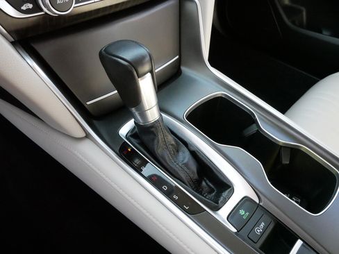 Used 2022 Honda Accord EX-L image 24