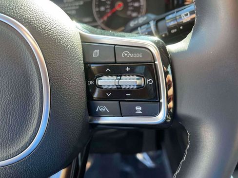 Used 2023 Kia Sorento EX w/ Panoramic Sunroof Package FWD image 19