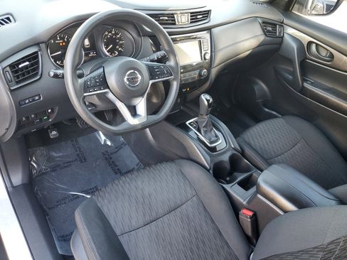 Certified 2019 Nissan Rogue S image 7