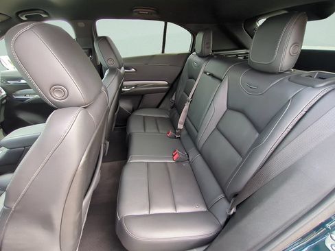 Used 2025 Cadillac XT4 Premium Luxury FWD image 10