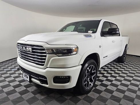 New 2026 RAM 1500 Laramie w/ Laramie Preferred Package AWD/4WD image 8
