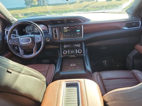 Used 2023 GMC Yukon Denali Ultimate image 22