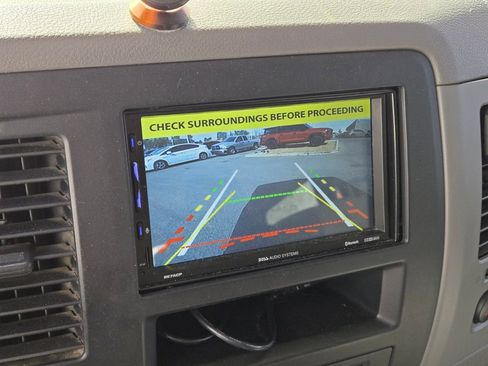 Used 2017 Nissan NV 3500 S image 11