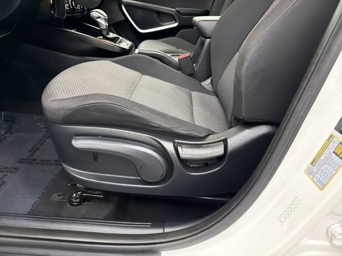 Used 2024 Kia Soul LX w/ Option Group 015 image 10