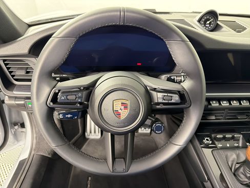 Certified 2025 Porsche 911 Carrera T RWD image 17