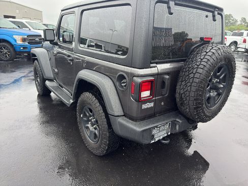 Used 2023 Jeep Wrangler Sport AWD/4WD image 8