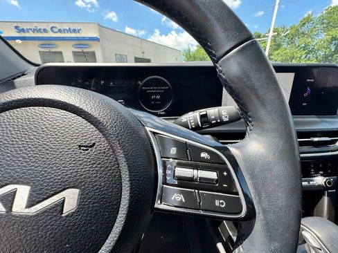 Used 2024 Kia Seltos EX AWD/4WD image 14