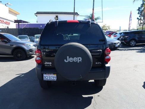 Used 2006 Jeep Liberty Sport image 13