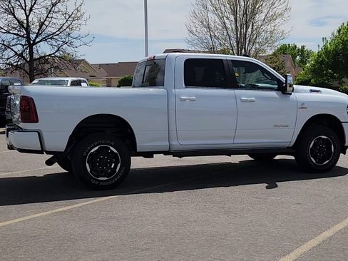 Used 2025 RAM 2500 Laramie AWD/4WD image 14