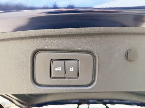 New 2026 Nissan Pathfinder SL AWD/4WD image 16