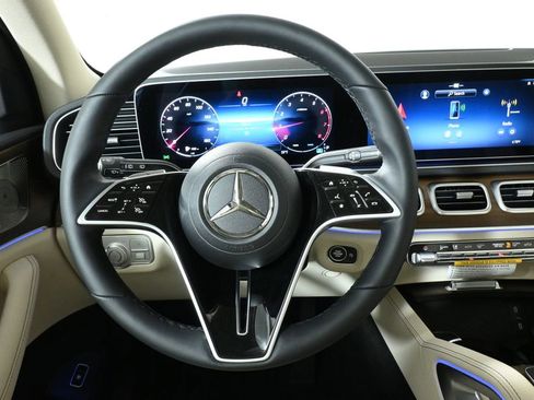 New 2026 Mercedes-Benz GLE 450 4MATIC image 17
