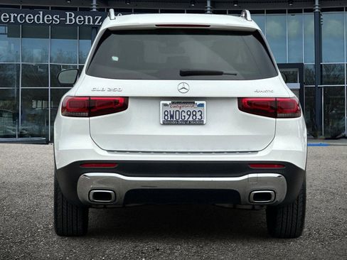 Certified 2021 Mercedes-Benz GLB 250 4MATIC image 5