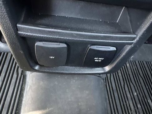 Used 2020 Ford Edge ST-Line w/ Cold Weather Package AWD/4WD image 10