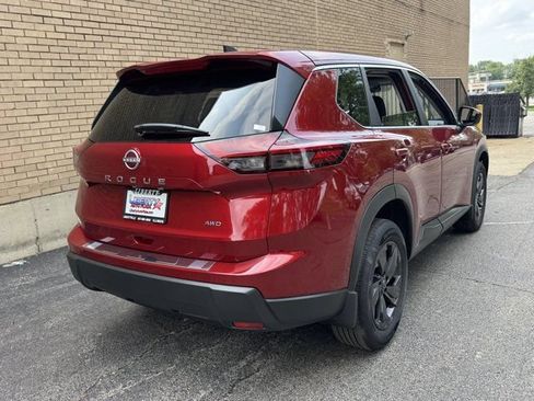 Used 2026 Nissan Rogue SV AWD/4WD image 14