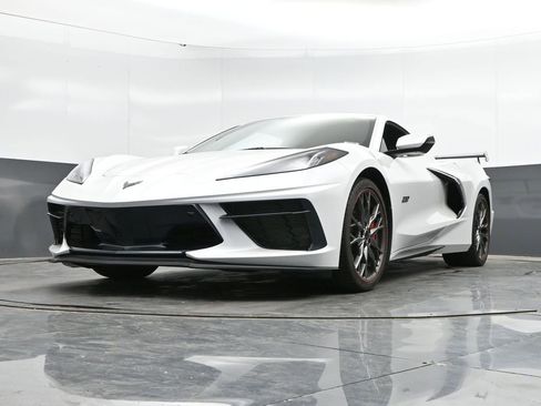 Used 2023 Chevrolet Corvette Stingray Premium Cpe w/ Z51 Performance Package RWD image 44