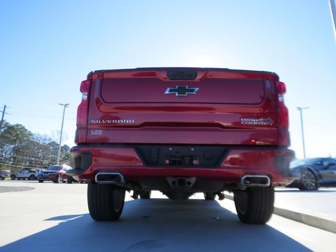 Used 2024 Chevrolet Silverado 1500 High Country w/ High Country Premium Package image 4