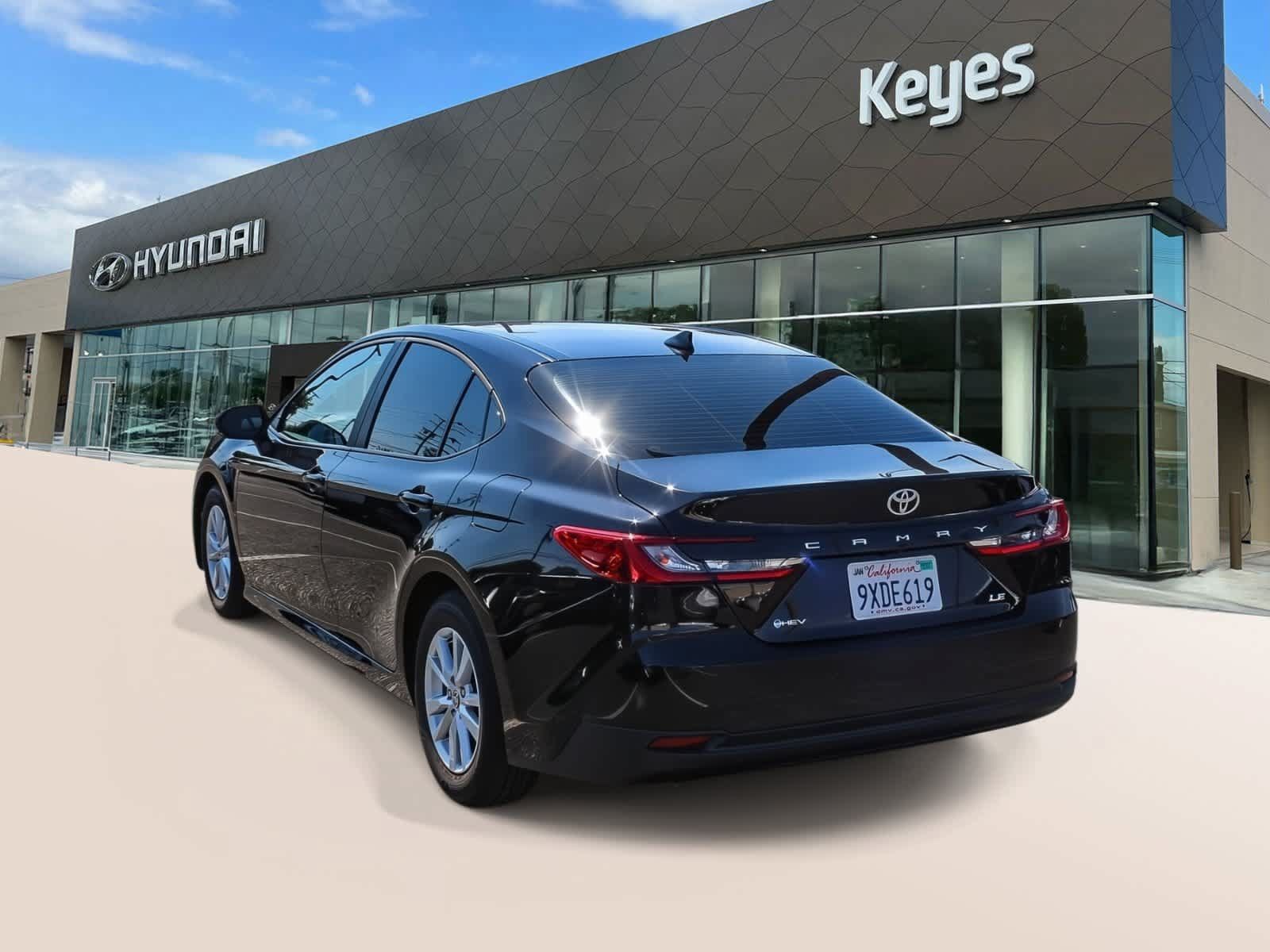 Used 2026 Toyota Camry LE w/ Convenience Package FWD image 7