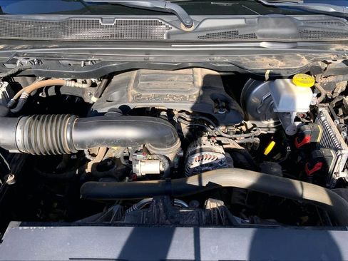 Used 2019 RAM 1500 Big Horn image 32