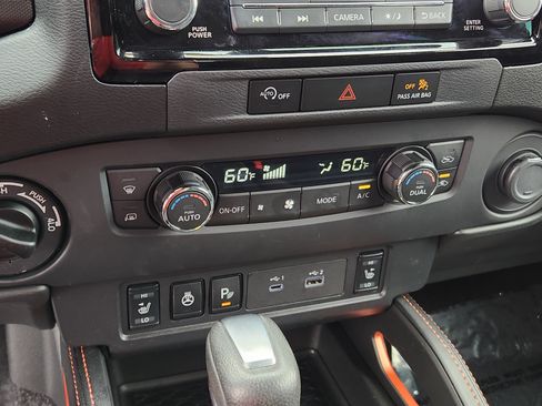 Used 2024 Nissan Frontier PRO-4X w/ Pro Convenience Package AWD/4WD image 20