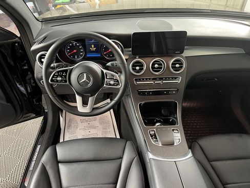 Used 2022 Mercedes-Benz GLC 300 4MATIC image 11