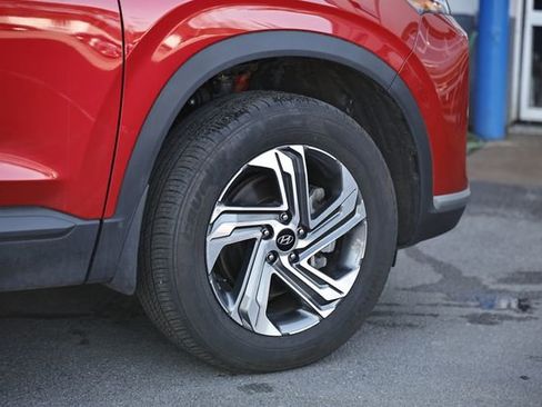 Used 2023 Hyundai Santa Fe SE image 5