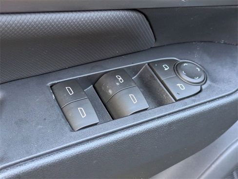 New 2026 Chevrolet Equinox EV RS image 9