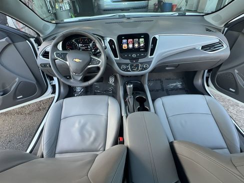 Used 2016 Chevrolet Malibu LT w/ Leather Package FWD image 30