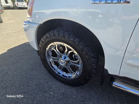 Used 2014 Nissan Titan SV w/ SV Value Truck Package image 38