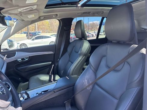 Used 2023 Volvo XC90 B5 Core w/ Protection Package Premier AWD/4WD image 5